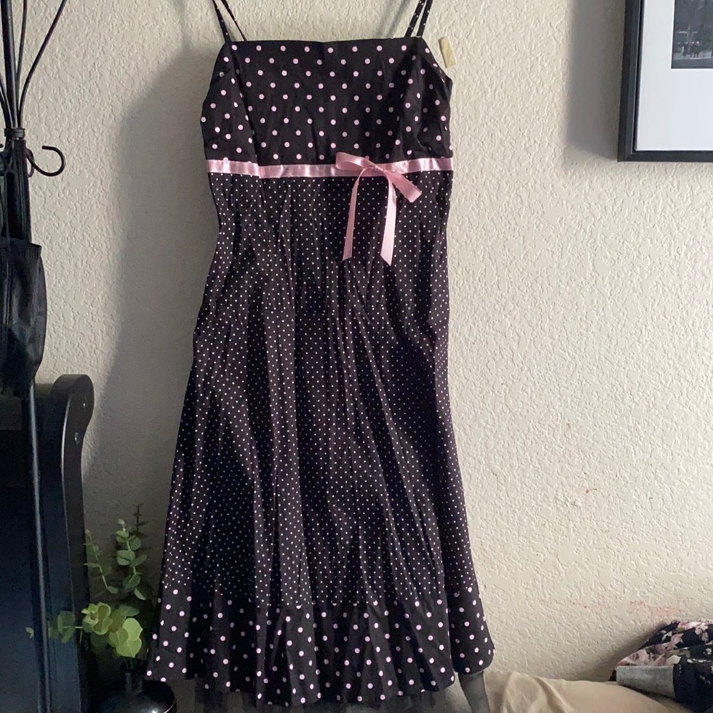 Polka dots dress sleeveless